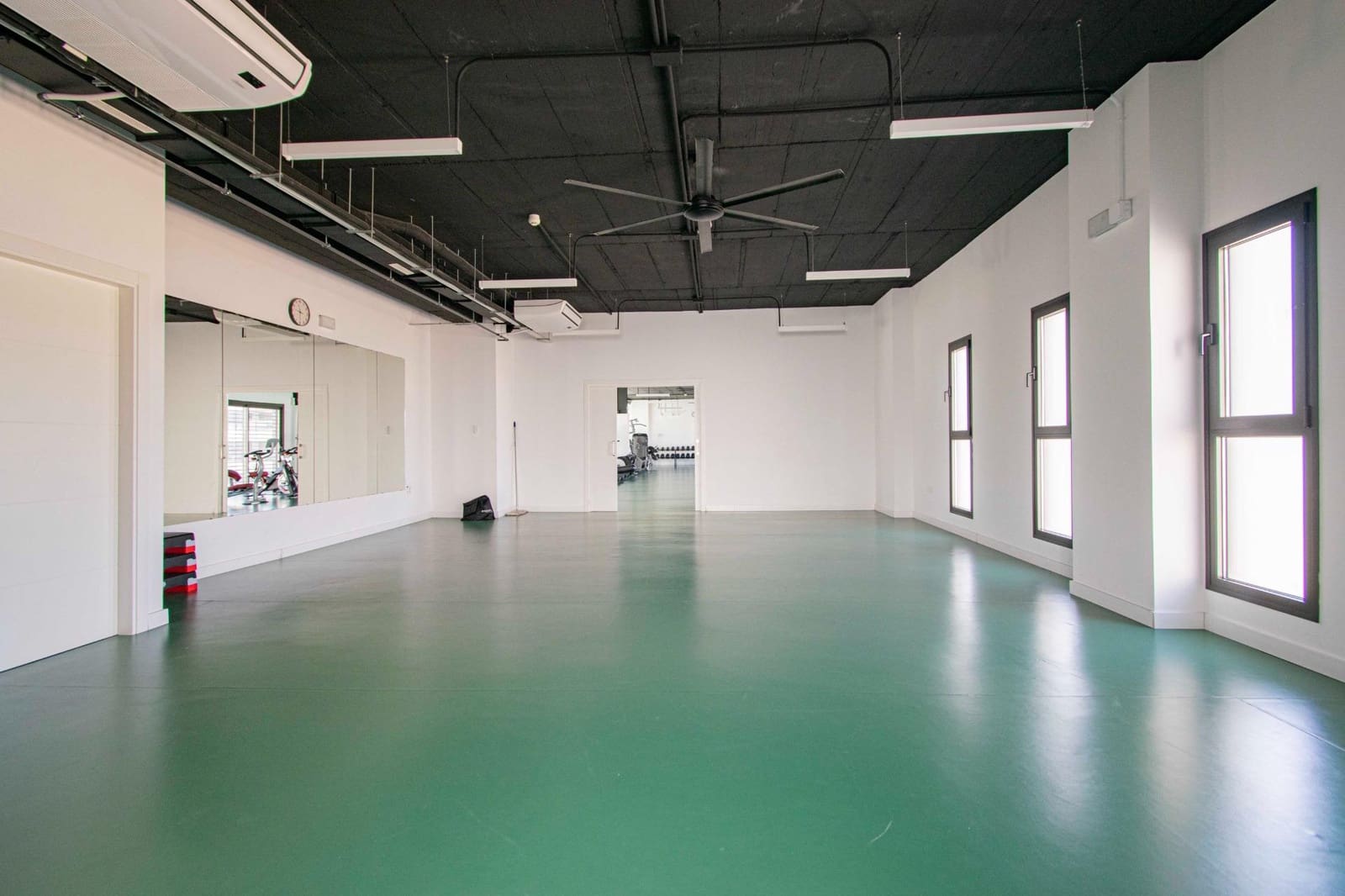 3 slaapkamer Flat te koop in Sevilla stad met zwembad garage - € 350.000 (Ref: 9530646)