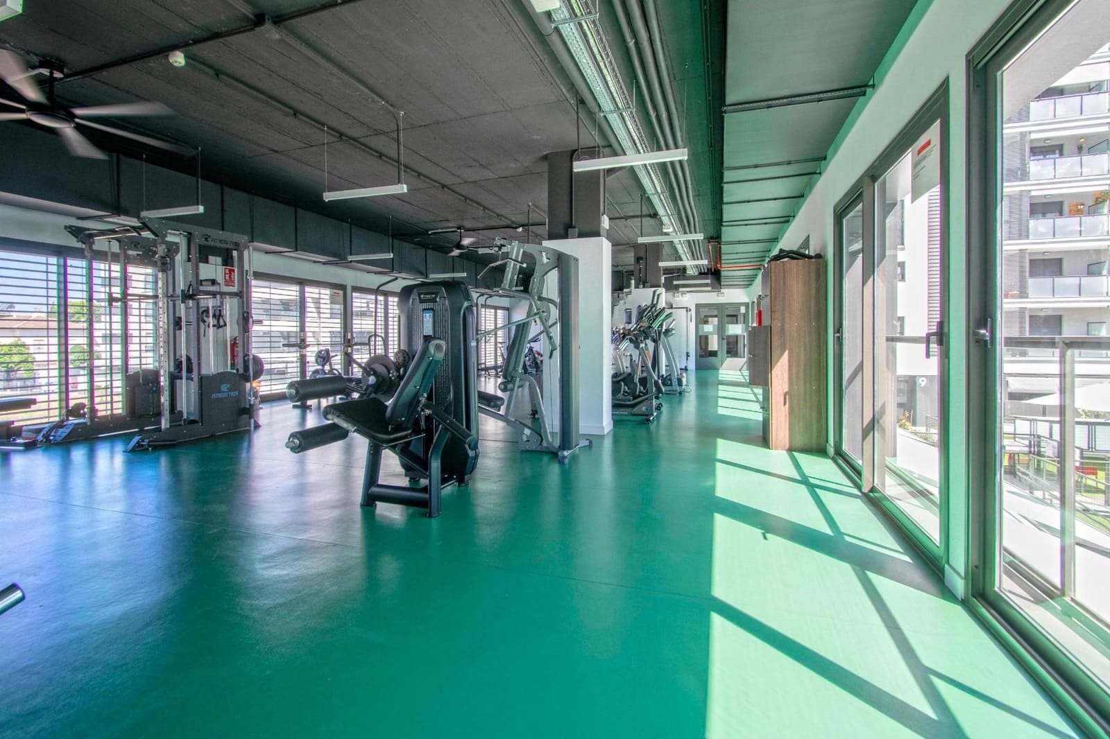 3 slaapkamer Flat te koop in Sevilla stad met zwembad garage - € 350.000 (Ref: 9530646)