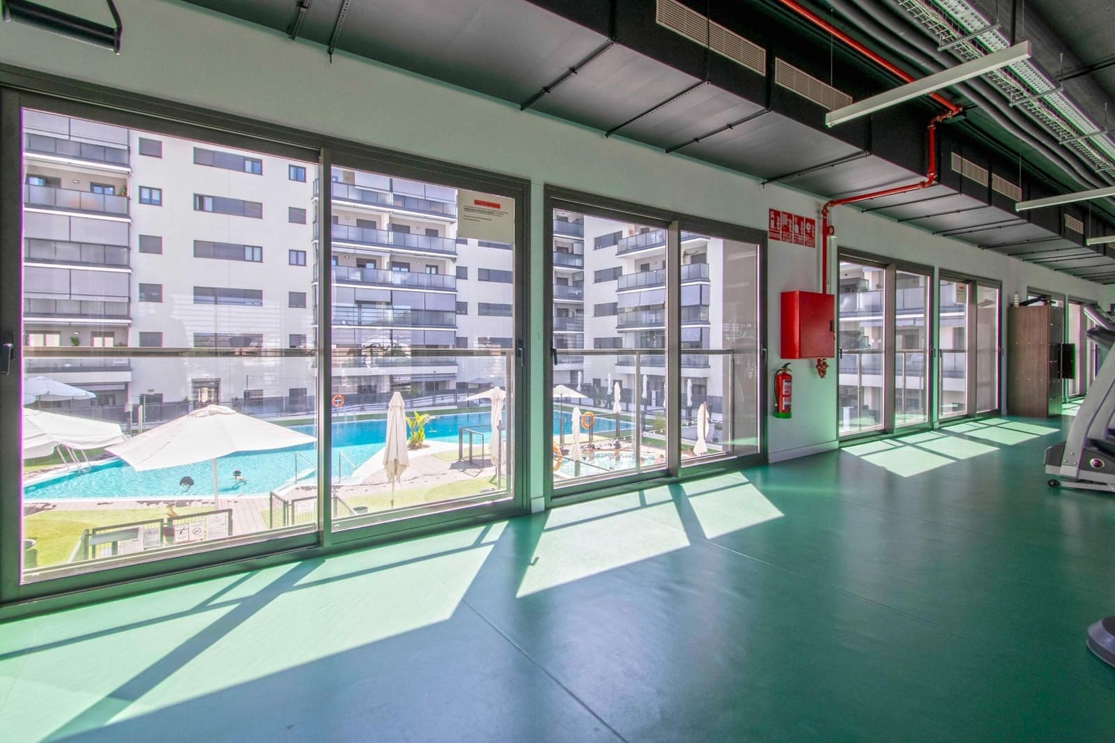 3 slaapkamer Flat te koop in Sevilla stad met zwembad garage - € 350.000 (Ref: 9530646)