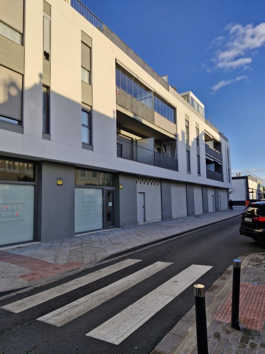 Commercial for sale in Dos Hermanas - € 105,000 (Ref: 9530647)