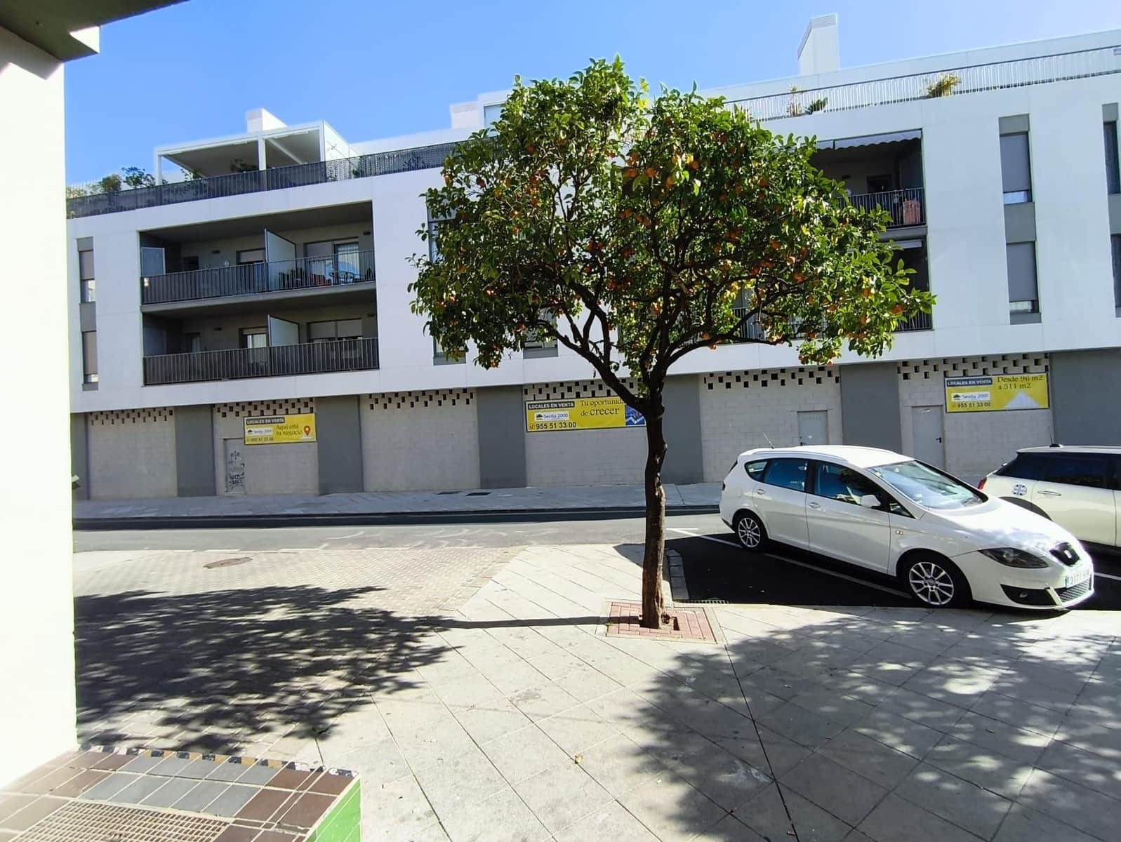 Commercial for sale in Dos Hermanas - € 105,000 (Ref: 9530647)