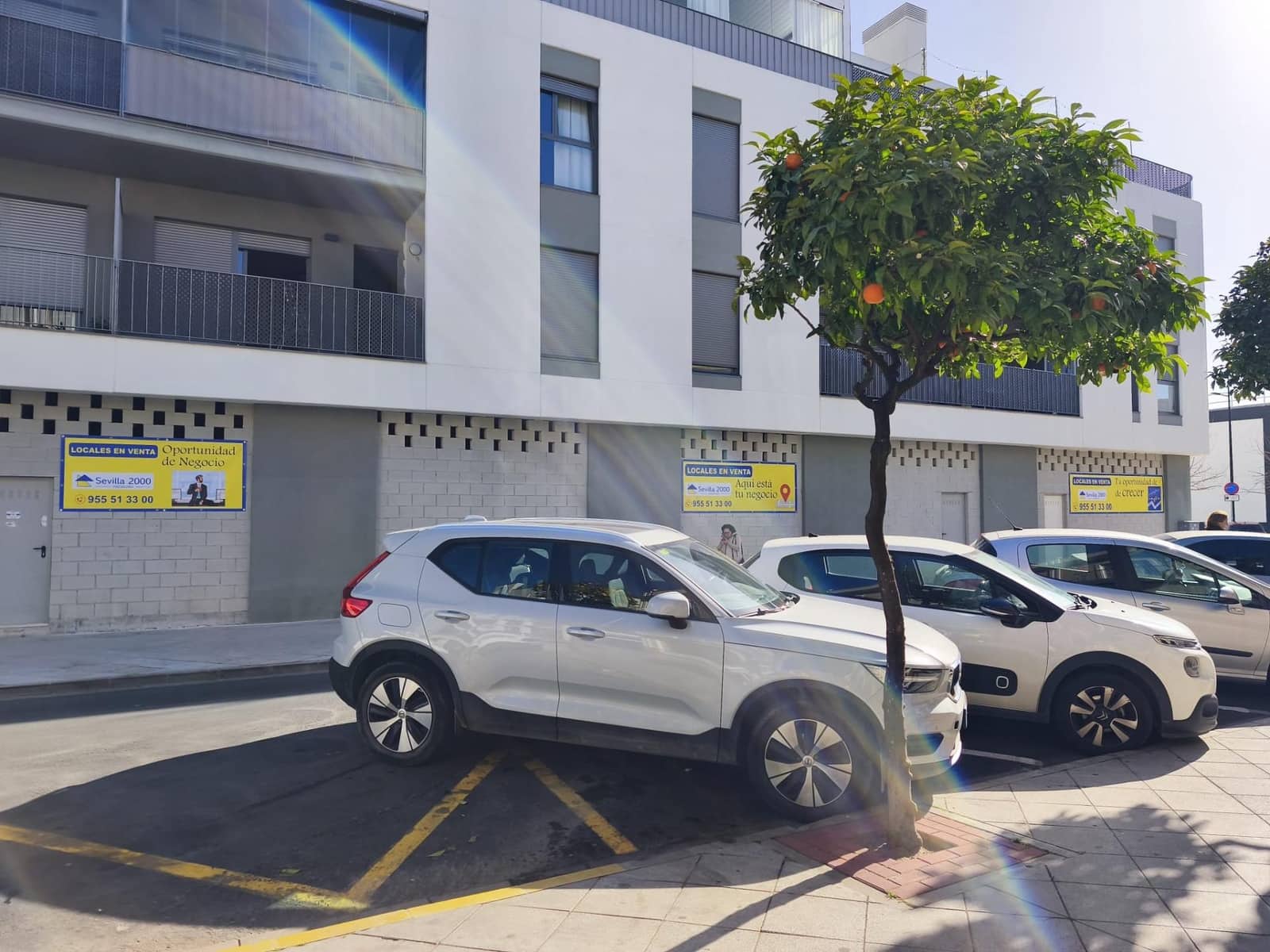 Commercial for sale in Dos Hermanas - € 105,000 (Ref: 9530647)