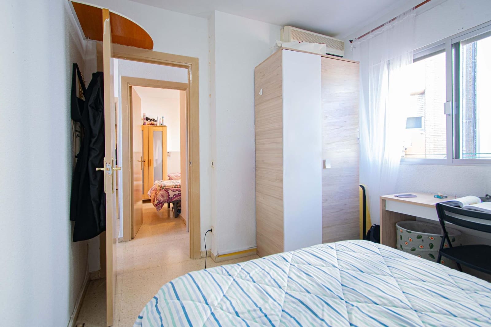 3 sypialnia Mieszkanie na sprzedaż w Miasto Sewilla - 250 000 € (Ref: 9533820)