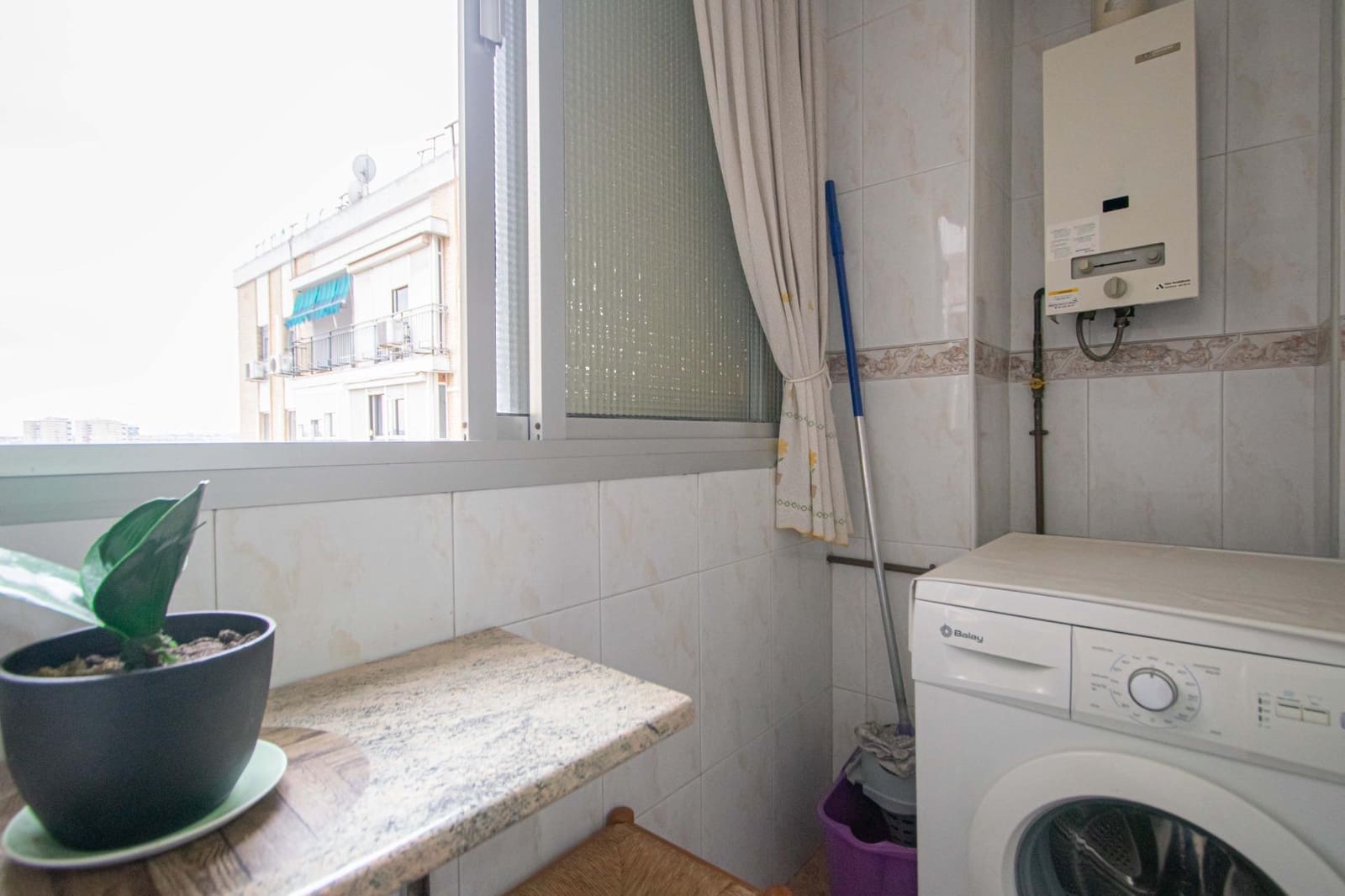 4 camera da letto Appartamento in vendita in Siviglia citta - 195.000 € (Rif: 9536006)