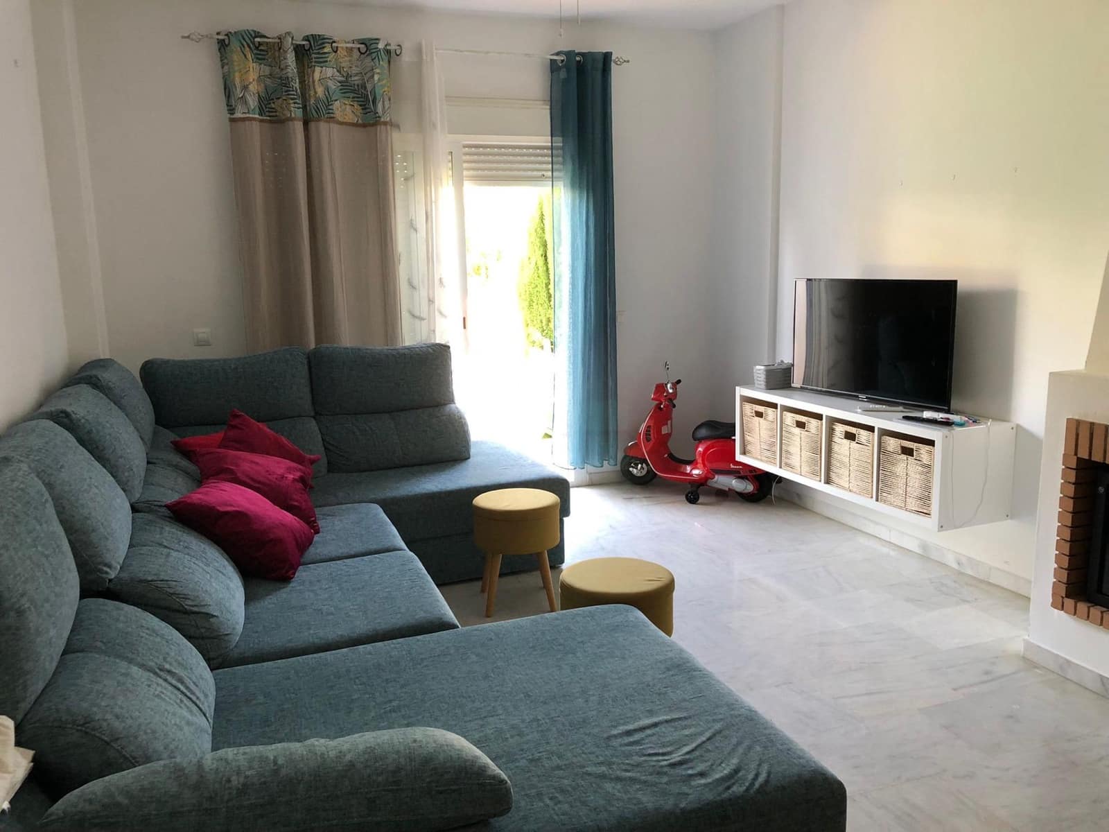 4 soveværelse Rækkehus til salg i Coria del Rio med swimmingpool - € 229.000 (Ref: 9541198)