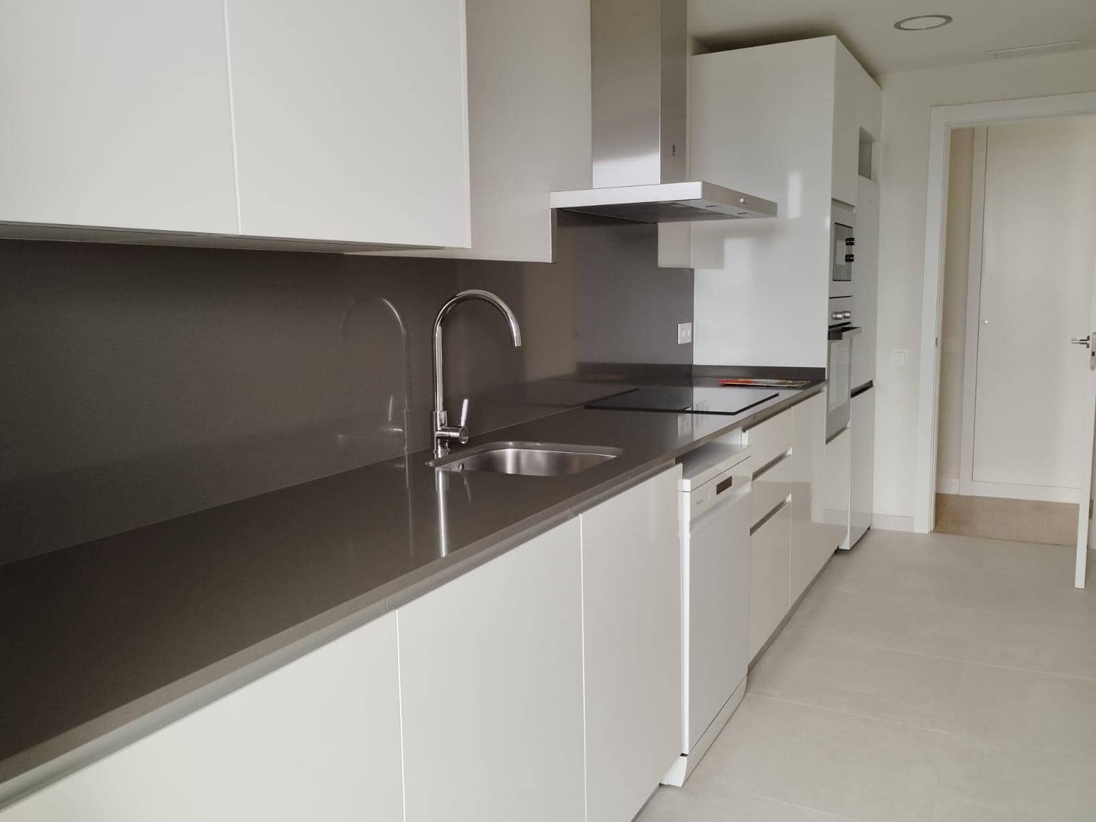 2 bedroom Flat for rent in Mairena del Aljarafe with pool garage - € 1,000 (Ref: 9541201)