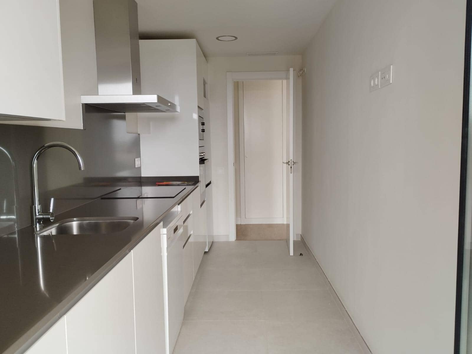 2 bedroom Flat for rent in Mairena del Aljarafe with pool garage - € 1,000 (Ref: 9541201)