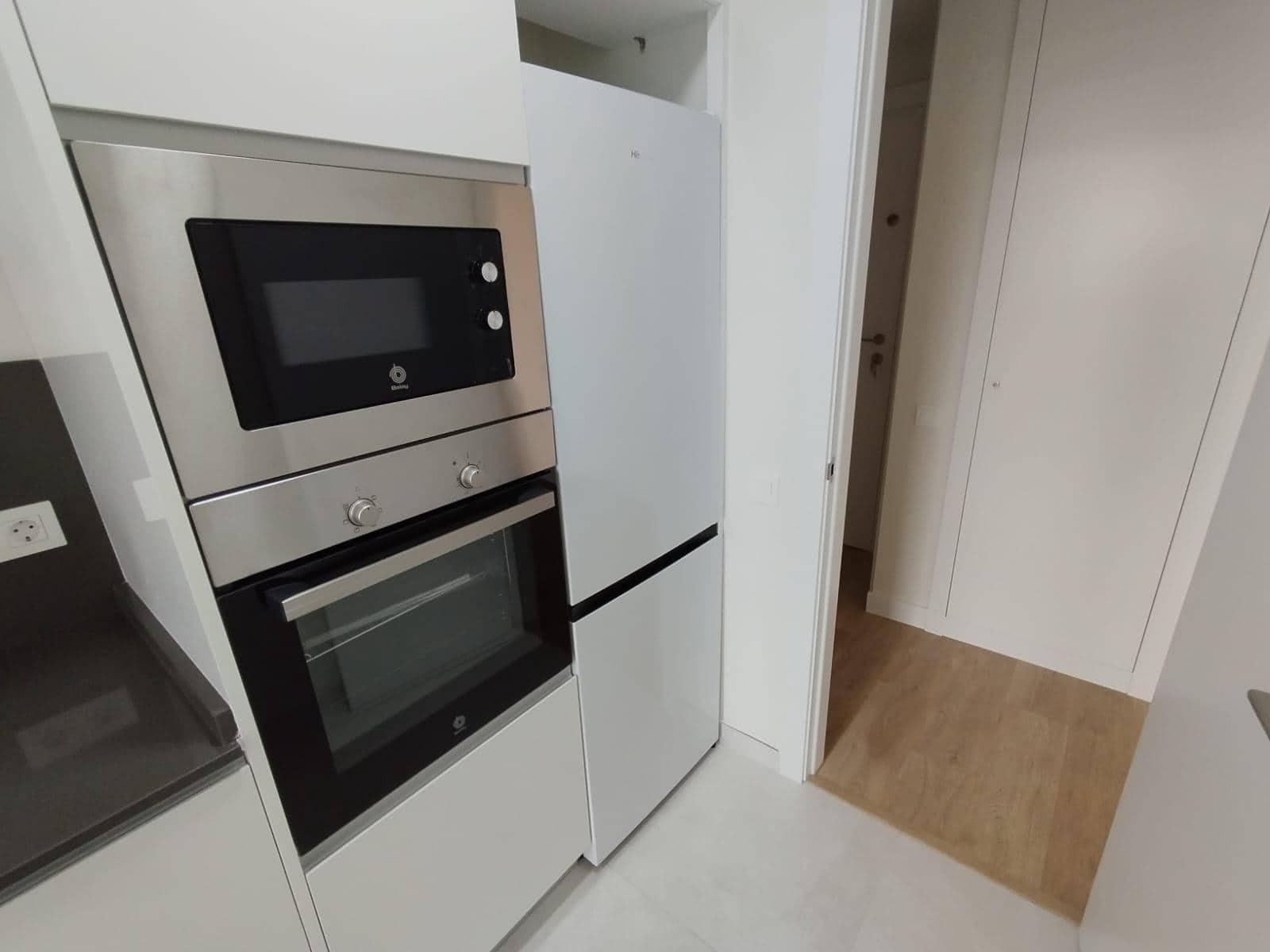 2 bedroom Flat for rent in Mairena del Aljarafe with pool garage - € 1,000 (Ref: 9541201)