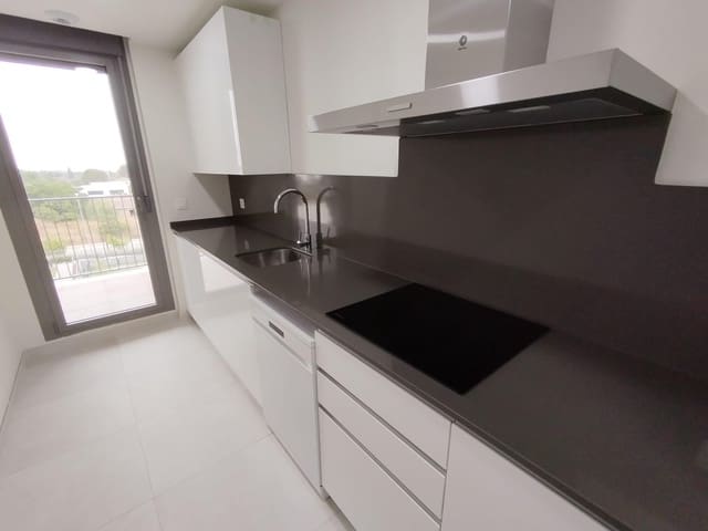 2 bedroom Flat for rent in Mairena del Aljarafe with pool garage - € 1,000 (Ref: 9541201)