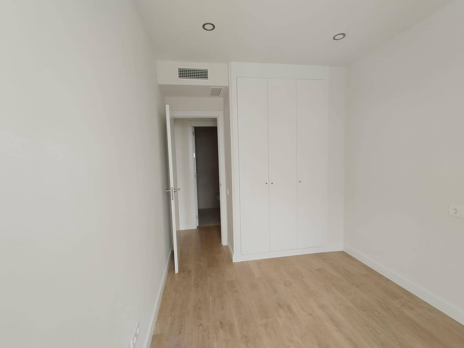 2 bedroom Flat for rent in Mairena del Aljarafe with pool garage - € 1,000 (Ref: 9541201)