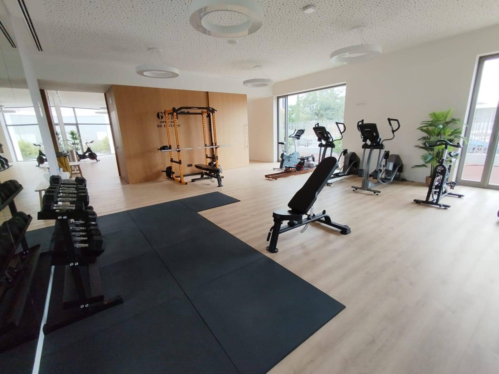 2 bedroom Flat for rent in Mairena del Aljarafe with pool garage - € 1,000 (Ref: 9541201)