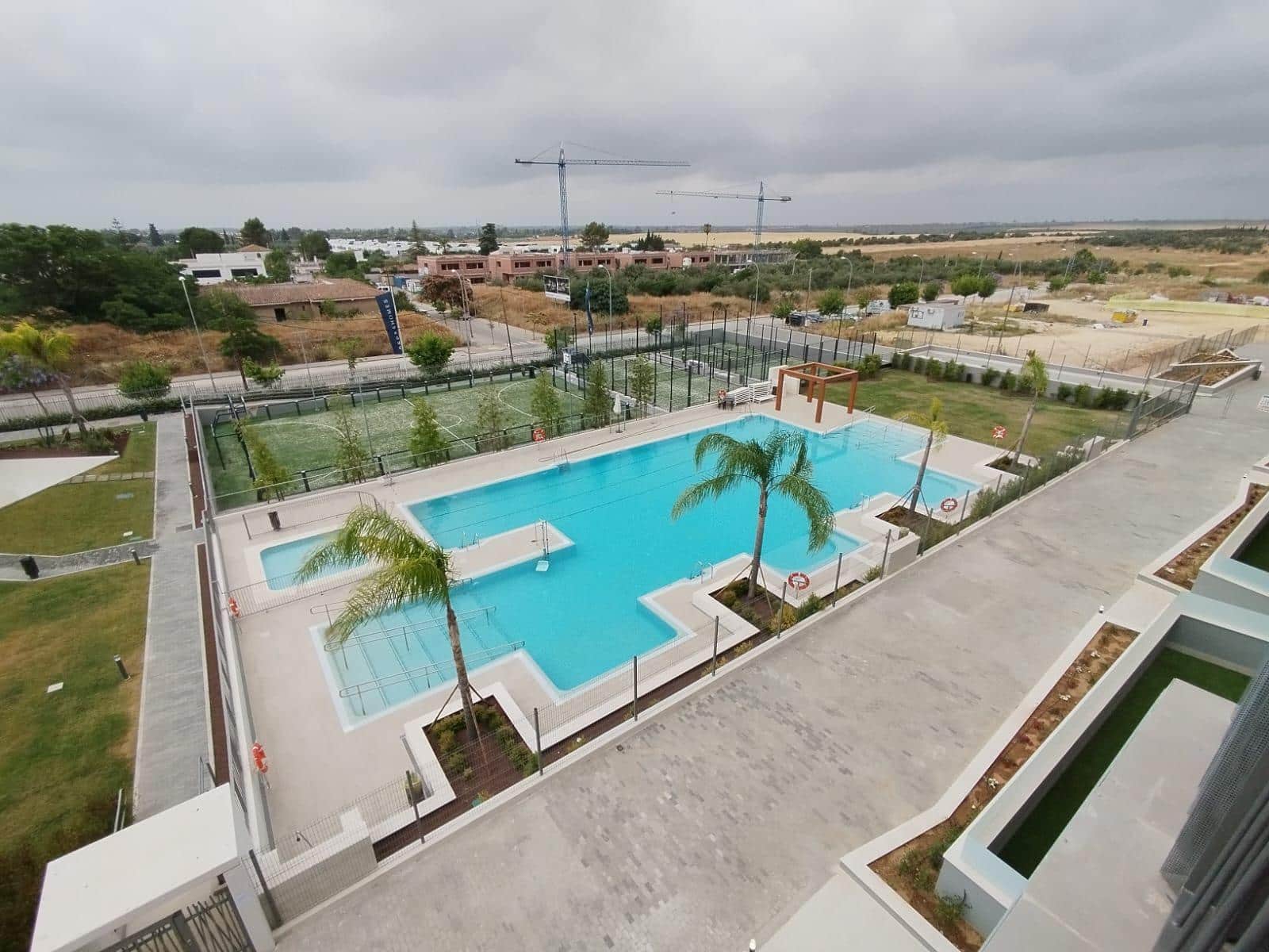 2 bedroom Flat for rent in Mairena del Aljarafe with pool garage - € 1,000 (Ref: 9541201)