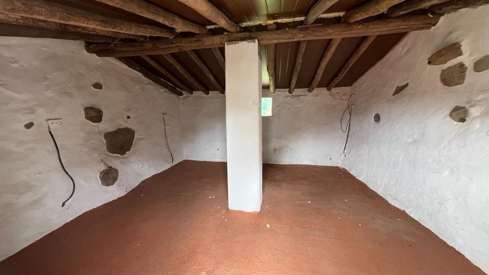Finca/Casa Rural de 3 habitaciones en El Castillo de las Guardas en venta - 170.000 € (Ref: 9541202)