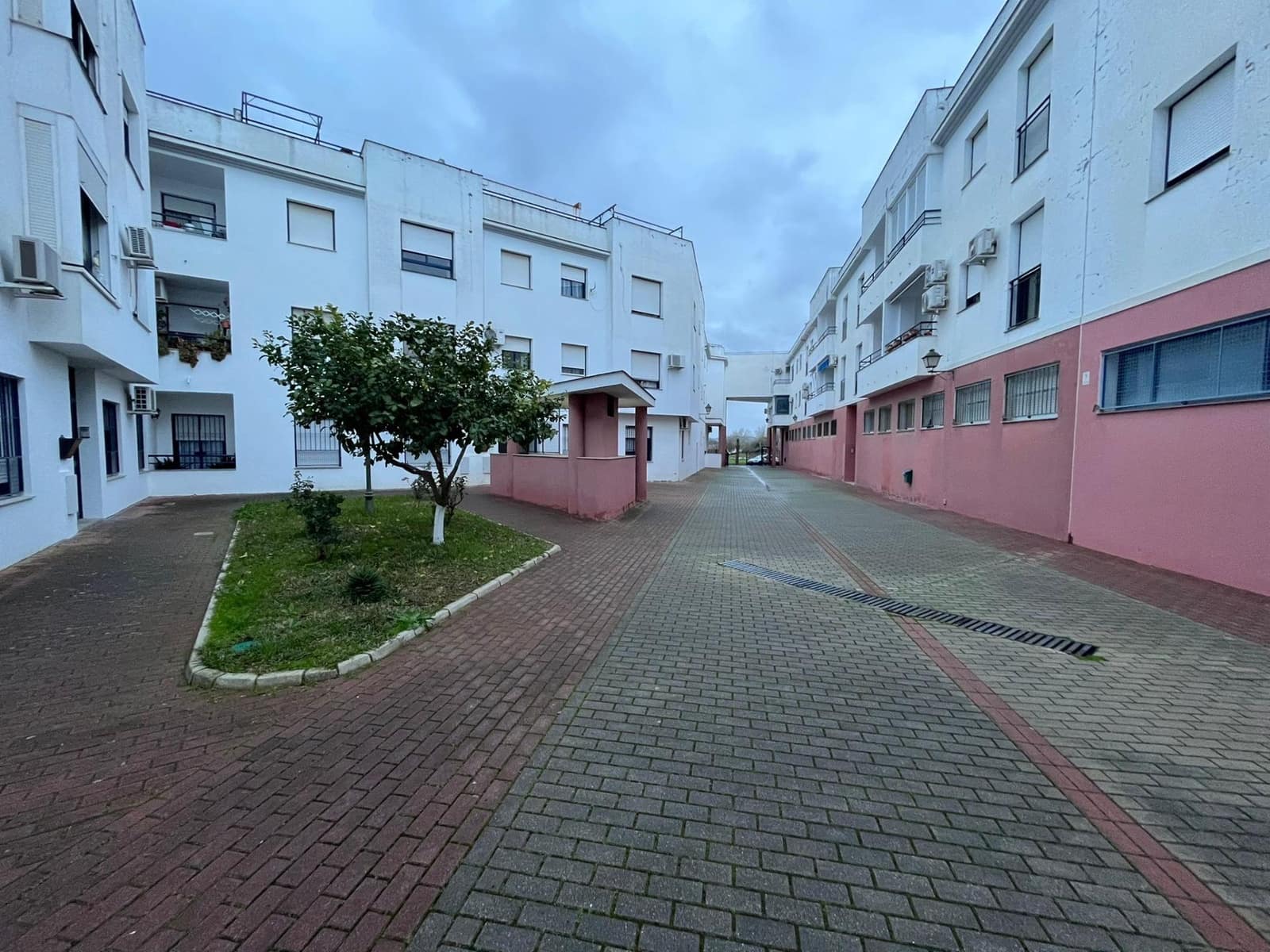 3 bedroom Flat for sale in Villamartin - € 115,000 (Ref: 9543725)