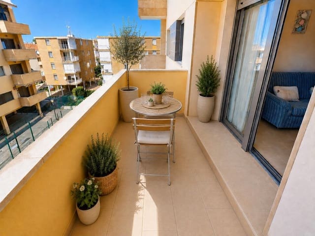 2 bedroom Flat for sale in Isla Cristina with pool garage - € 215,000 (Ref: 9543726)