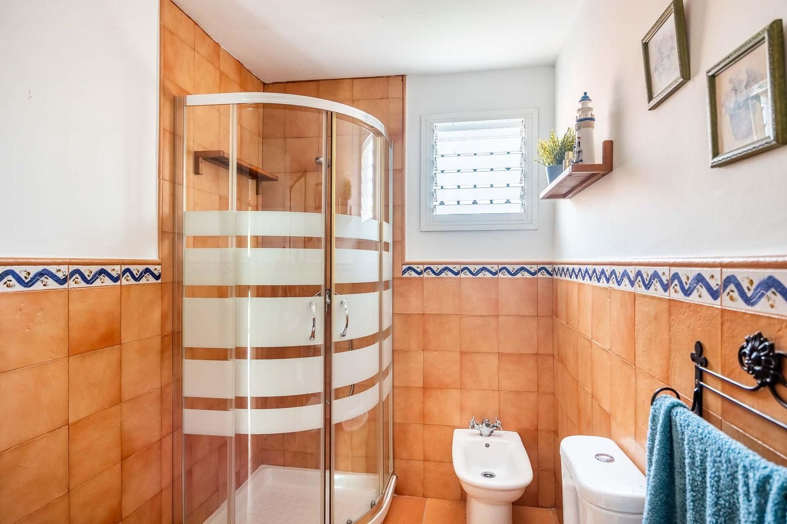 4 soveværelse Rækkehus til salg i Sevilla by med garage - € 360.000 (Ref: 9543727)