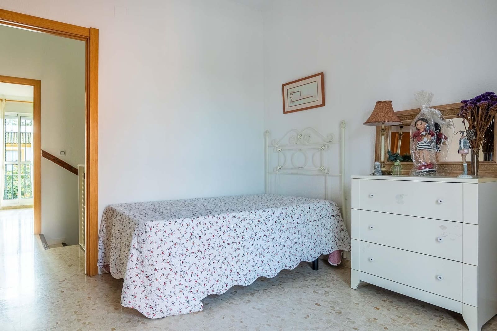 4 soveværelse Rækkehus til salg i Sevilla by med garage - € 360.000 (Ref: 9543727)