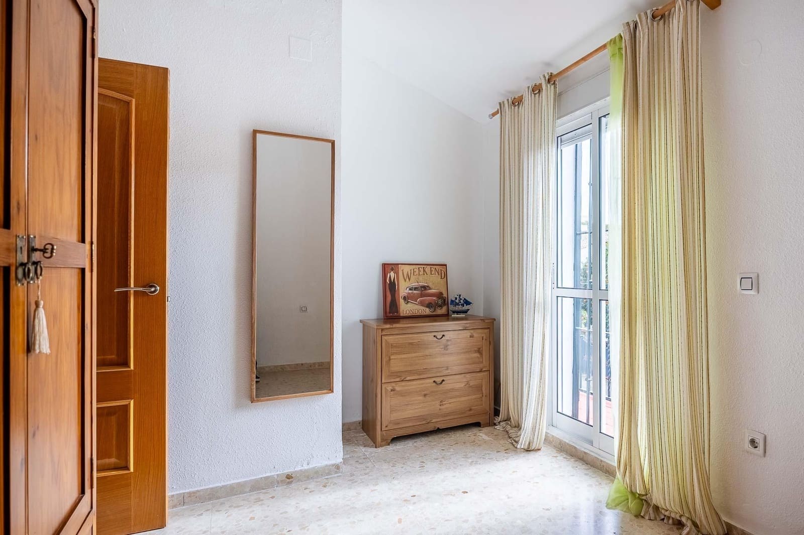 4 soveværelse Rækkehus til salg i Sevilla by med garage - € 360.000 (Ref: 9543727)