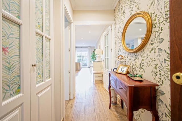 3 soveværelse Lejlighed til salg i Sevilla by med garage - € 380.000 (Ref: 9548308)