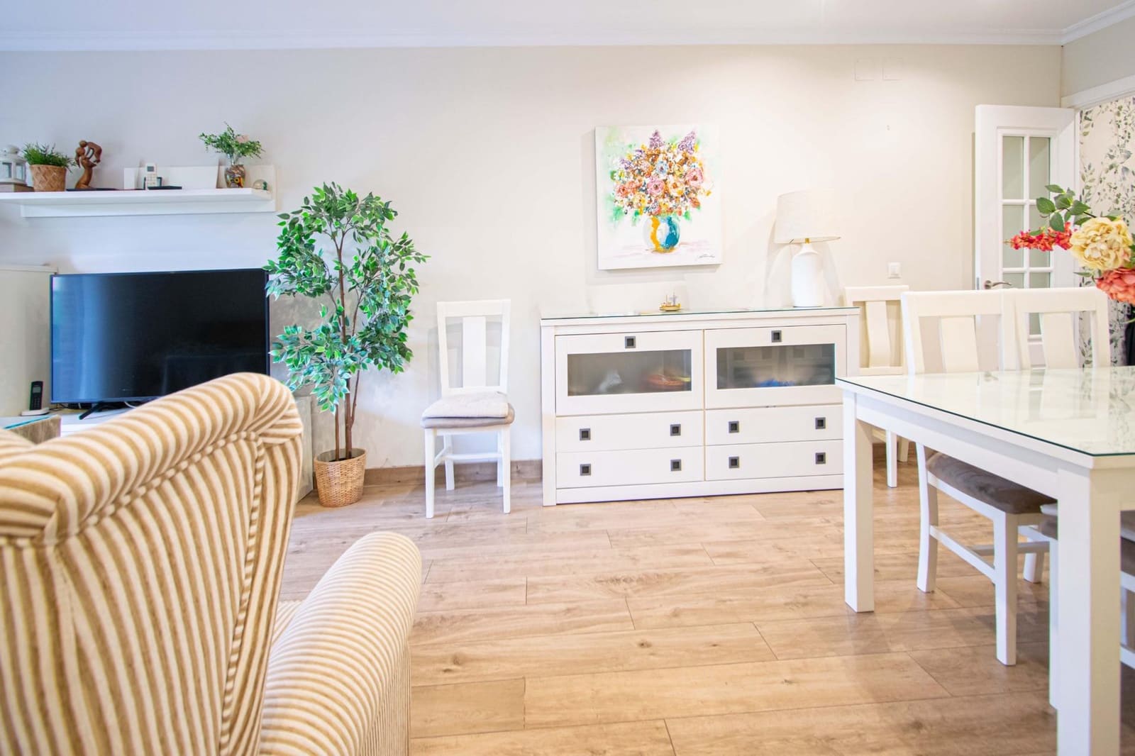 3 soveværelse Lejlighed til salg i Sevilla by med garage - € 380.000 (Ref: 9548308)