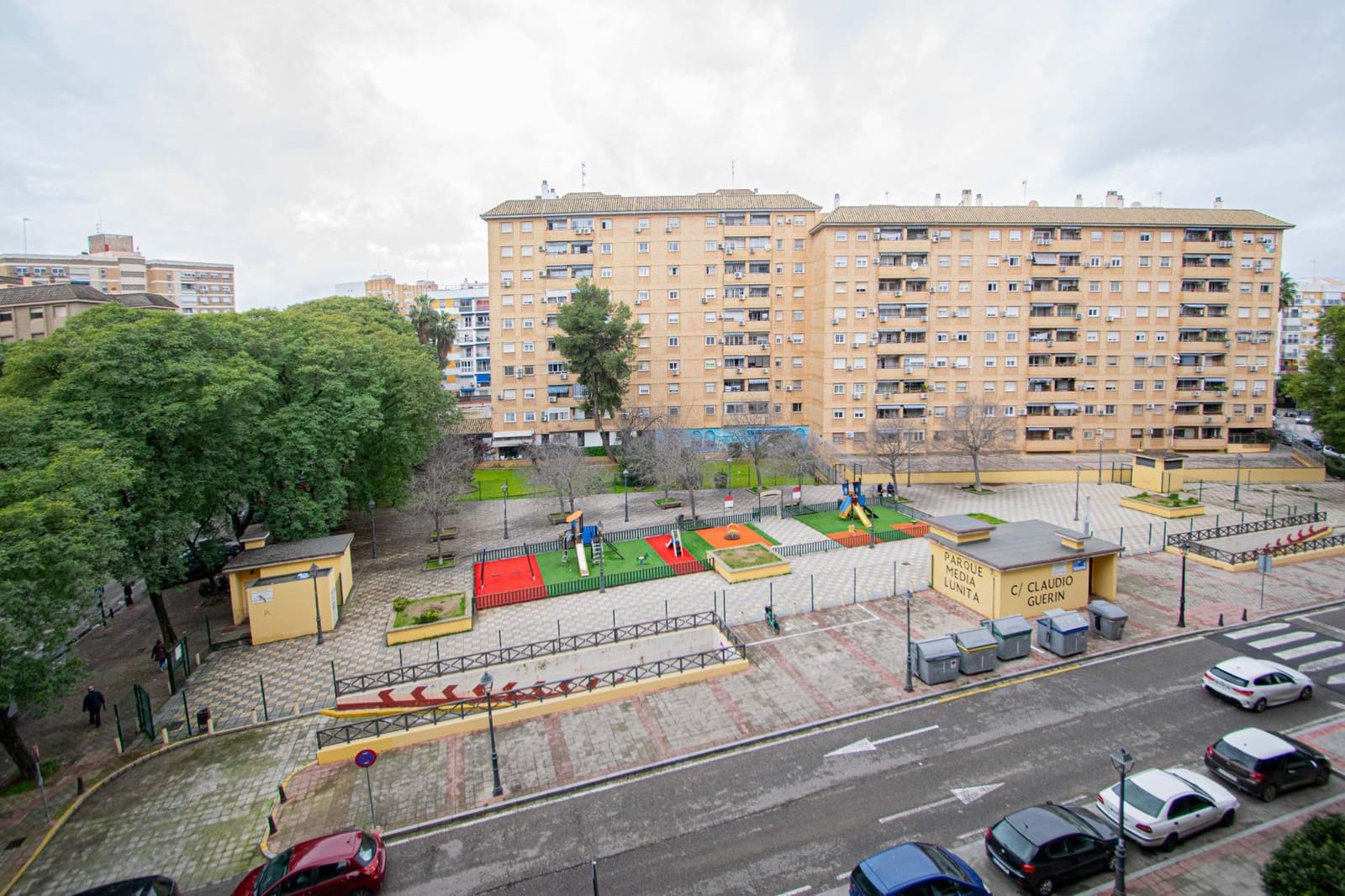 3 soveværelse Lejlighed til salg i Sevilla by med garage - € 380.000 (Ref: 9548308)