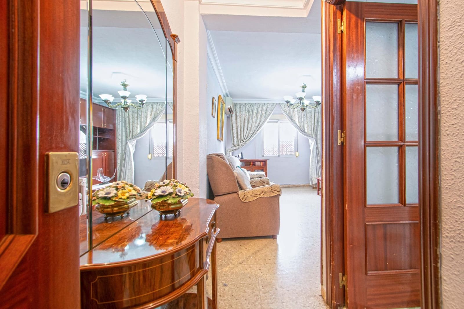 3 makuuhuone Huoneisto myytävänä paikassa Sevilla kaupunki - 180 000 € (Ref: 9548309)