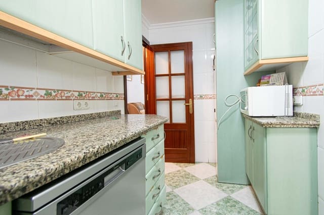 3 makuuhuone Huoneisto myytävänä paikassa Sevilla kaupunki - 180 000 € (Ref: 9548309)