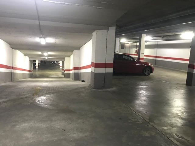 Autotalli myytävänä paikassa Sevilla kaupunki - 19 500 € (Ref: 9551625)