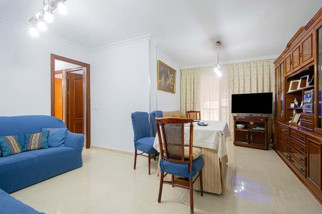 Piso de 3 habitaciones en Sevilla ciudad en venta - 118.000 € (Ref: 9551626)