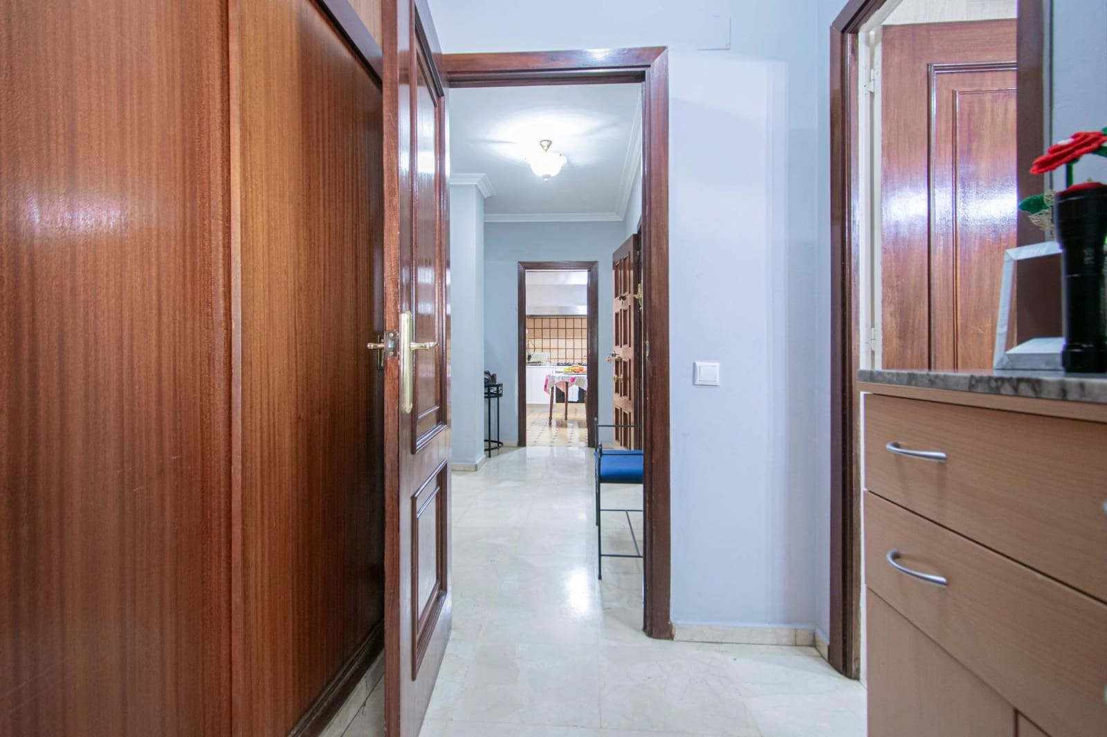 Apartamento de 4 habitaciones en Sevilla ciudad en venta - 250.000 € (Ref: 9551627)