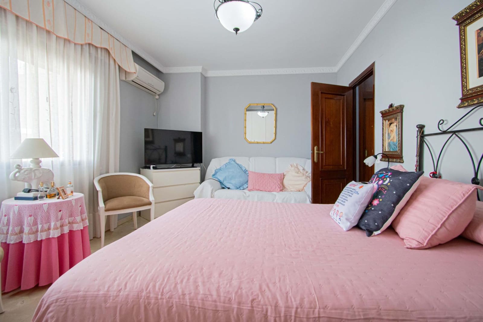 Apartamento de 4 habitaciones en Sevilla ciudad en venta - 250.000 € (Ref: 9551627)