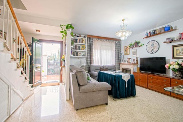 4 soverom Rekkehus til salgs i Montequinto, Dos Hermanas med garasje - € 315 000 (Ref: 9555945)