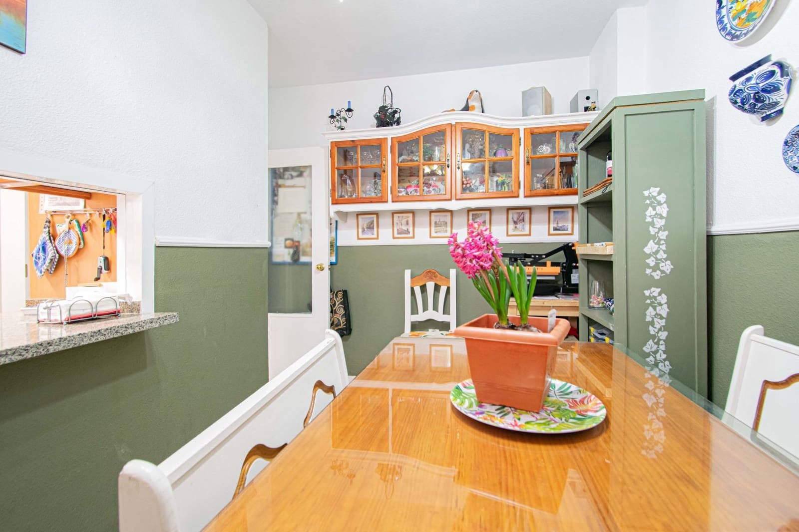 4 soverom Rekkehus til salgs i Montequinto med garasje - € 315 000 (Ref: 9555945)