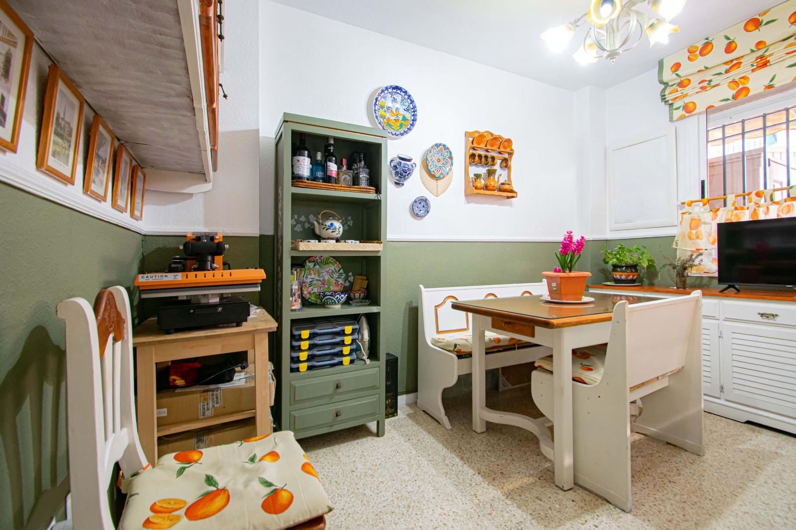 4 soverom Rekkehus til salgs i Montequinto med garasje - € 315 000 (Ref: 9555945)