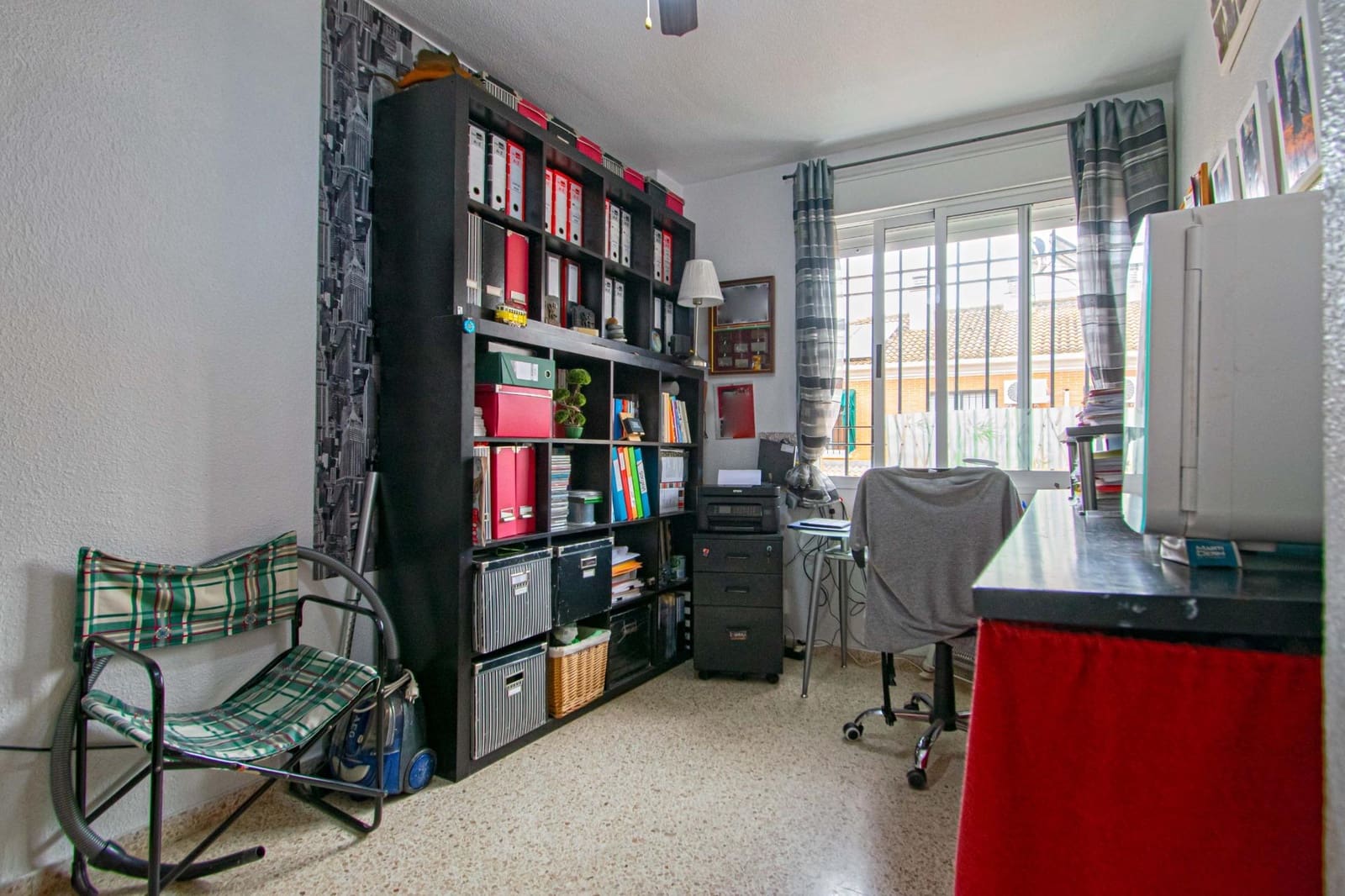 4 soverom Rekkehus til salgs i Montequinto med garasje - € 315 000 (Ref: 9555945)