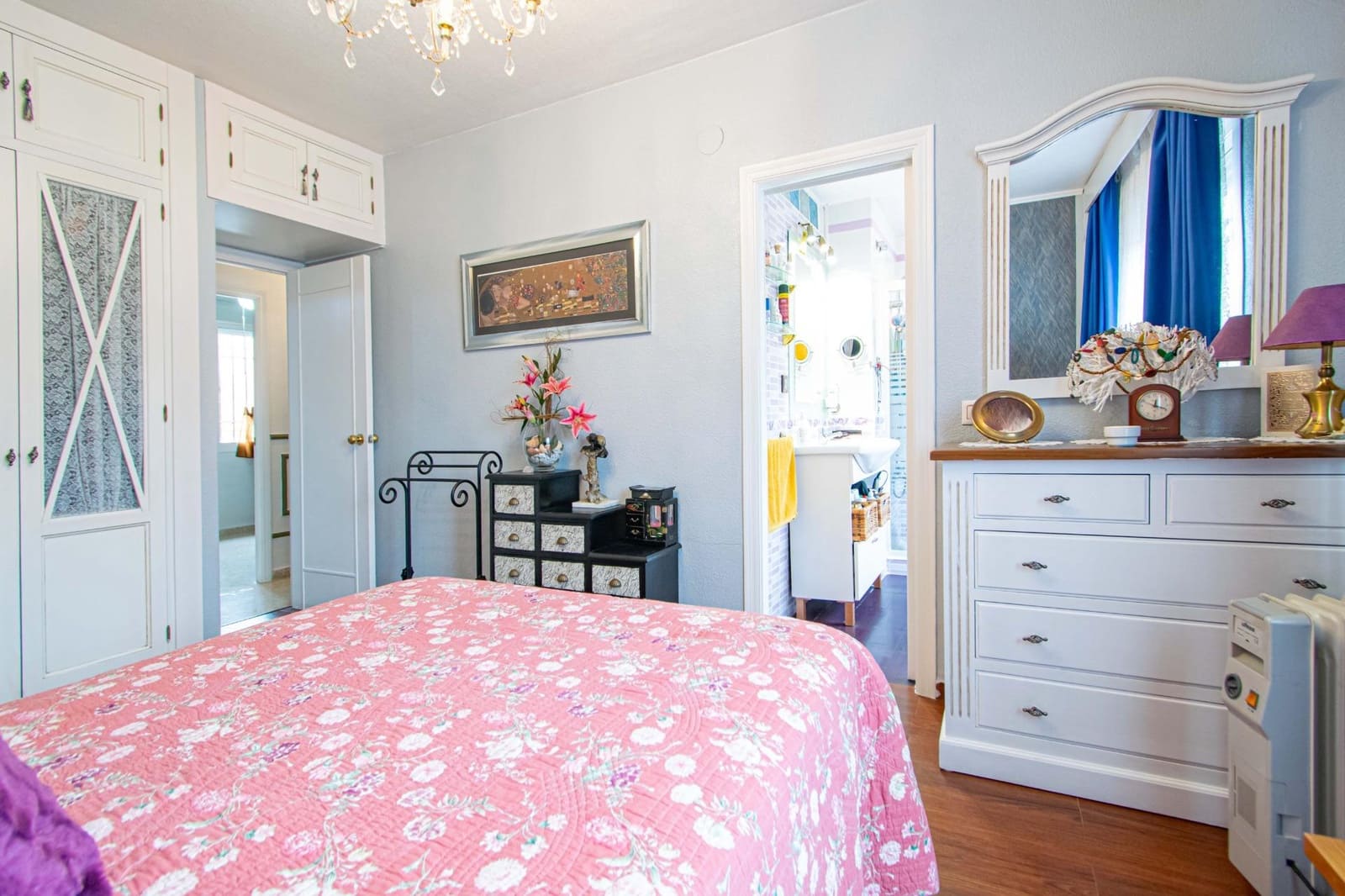 4 soverom Rekkehus til salgs i Montequinto med garasje - € 315 000 (Ref: 9555945)