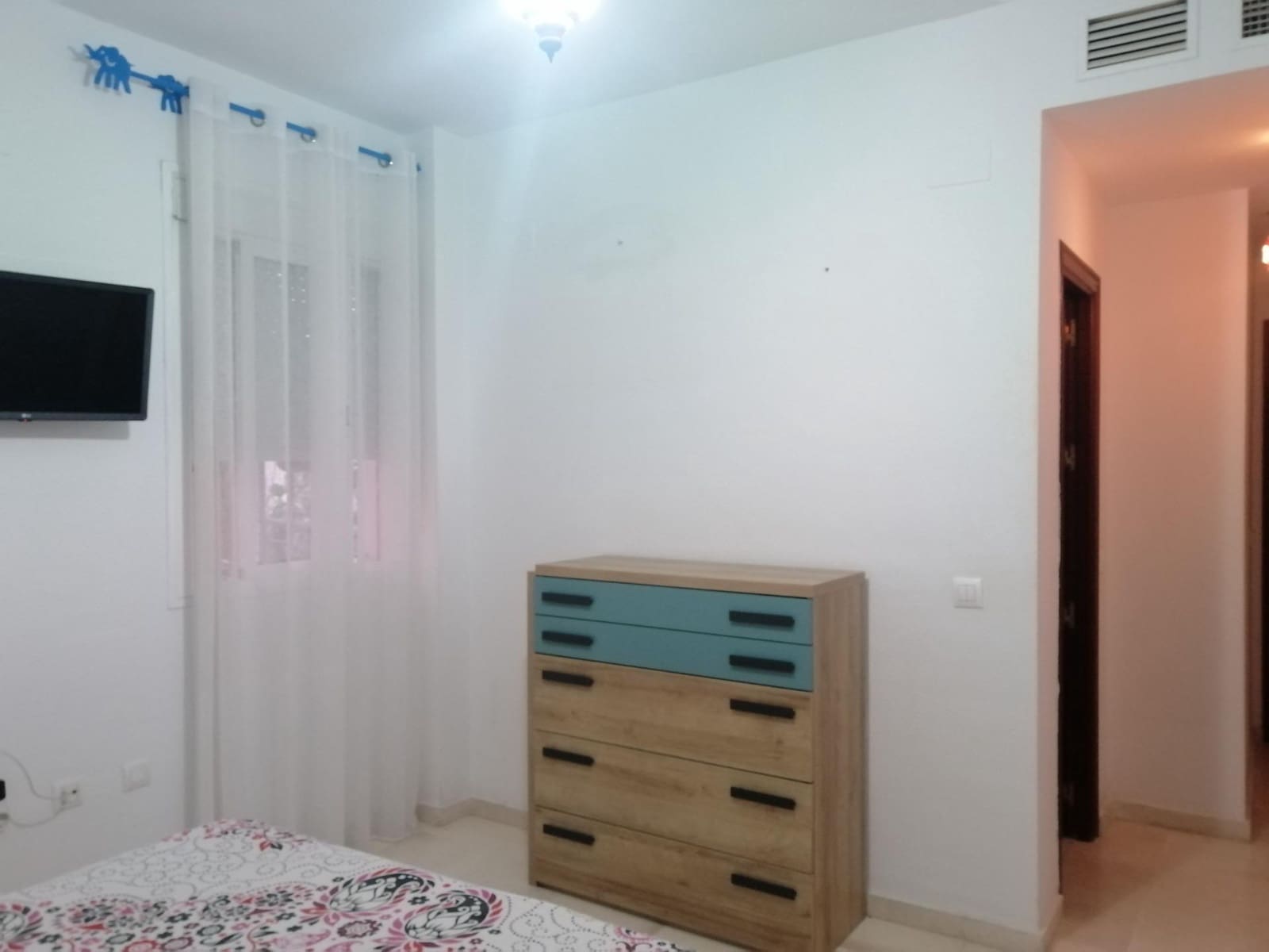 3 sovrum Lägenhet att hyra i Sevilla stad - 1 400 € (Ref: 9561892)