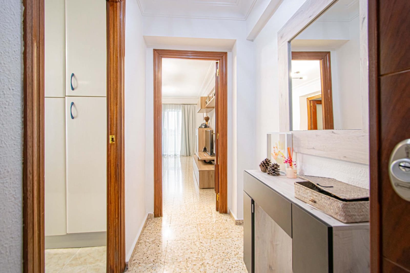 4 Zimmer Wohnung zu verkaufen in Sevilla Stadt - 229.000 € (Ref: 9561894)