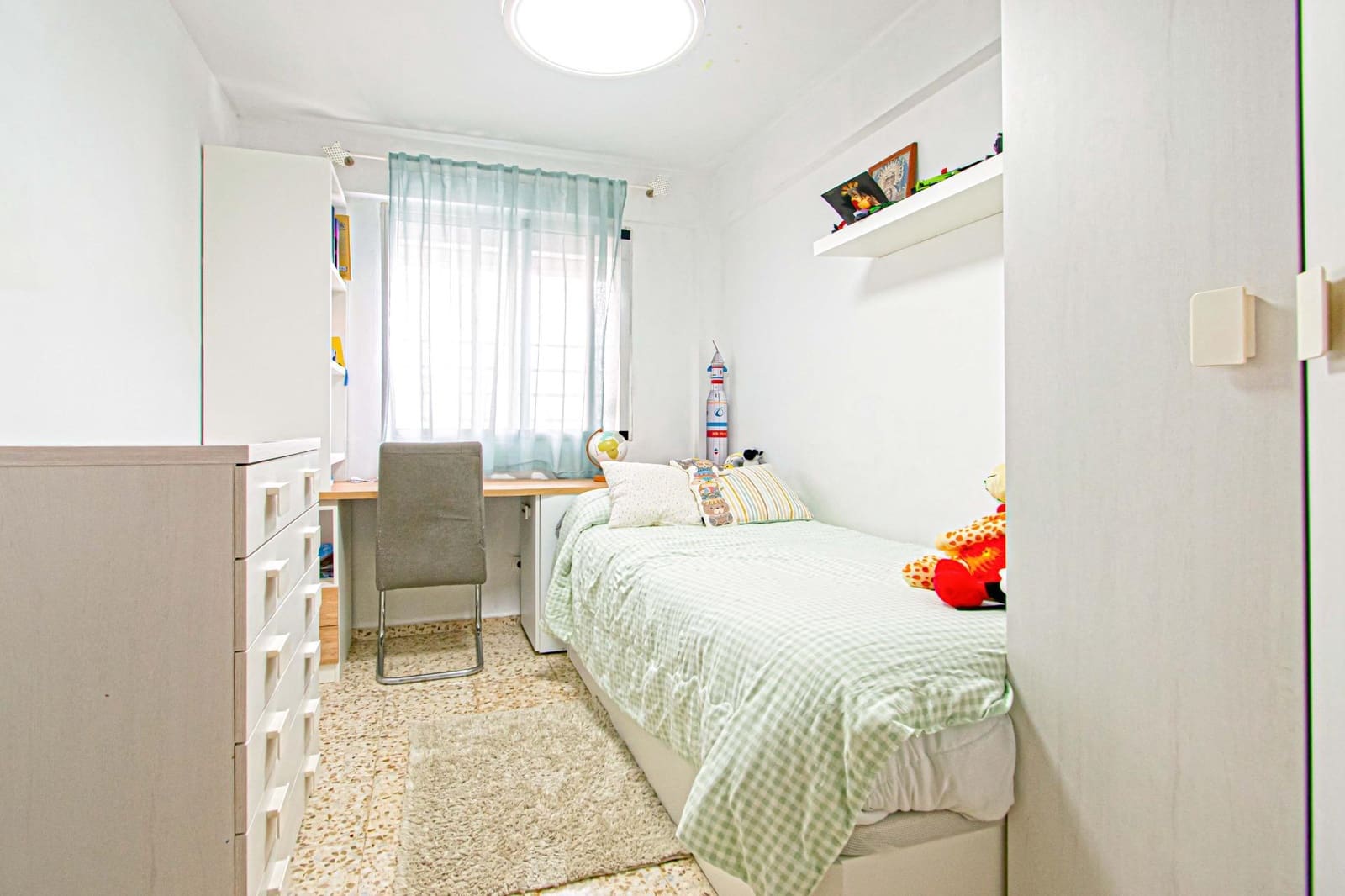 4 Zimmer Wohnung zu verkaufen in Sevilla Stadt - 229.000 € (Ref: 9561894)