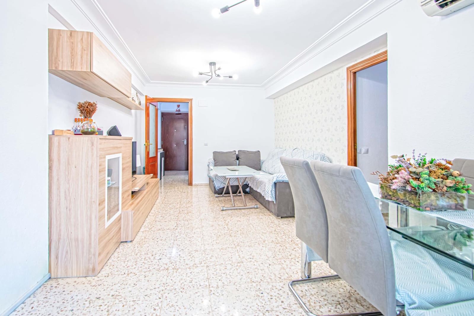 4 Zimmer Wohnung zu verkaufen in Sevilla Stadt - 229.000 € (Ref: 9561894)