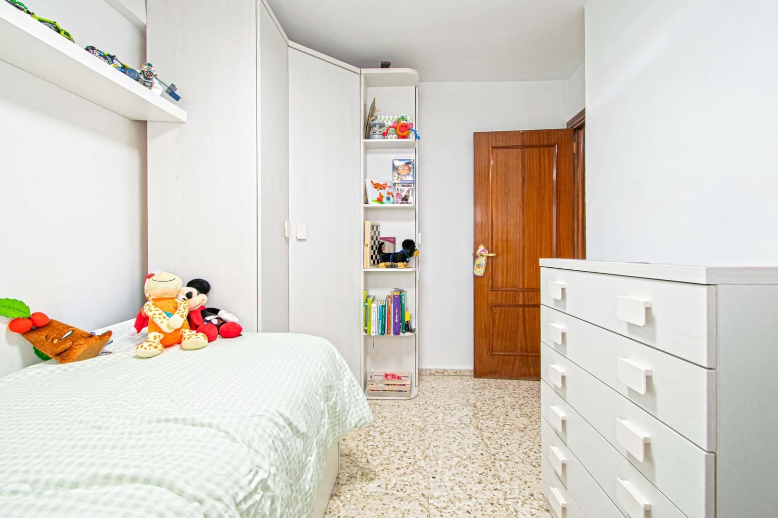4 Zimmer Wohnung zu verkaufen in Sevilla Stadt - 229.000 € (Ref: 9561894)