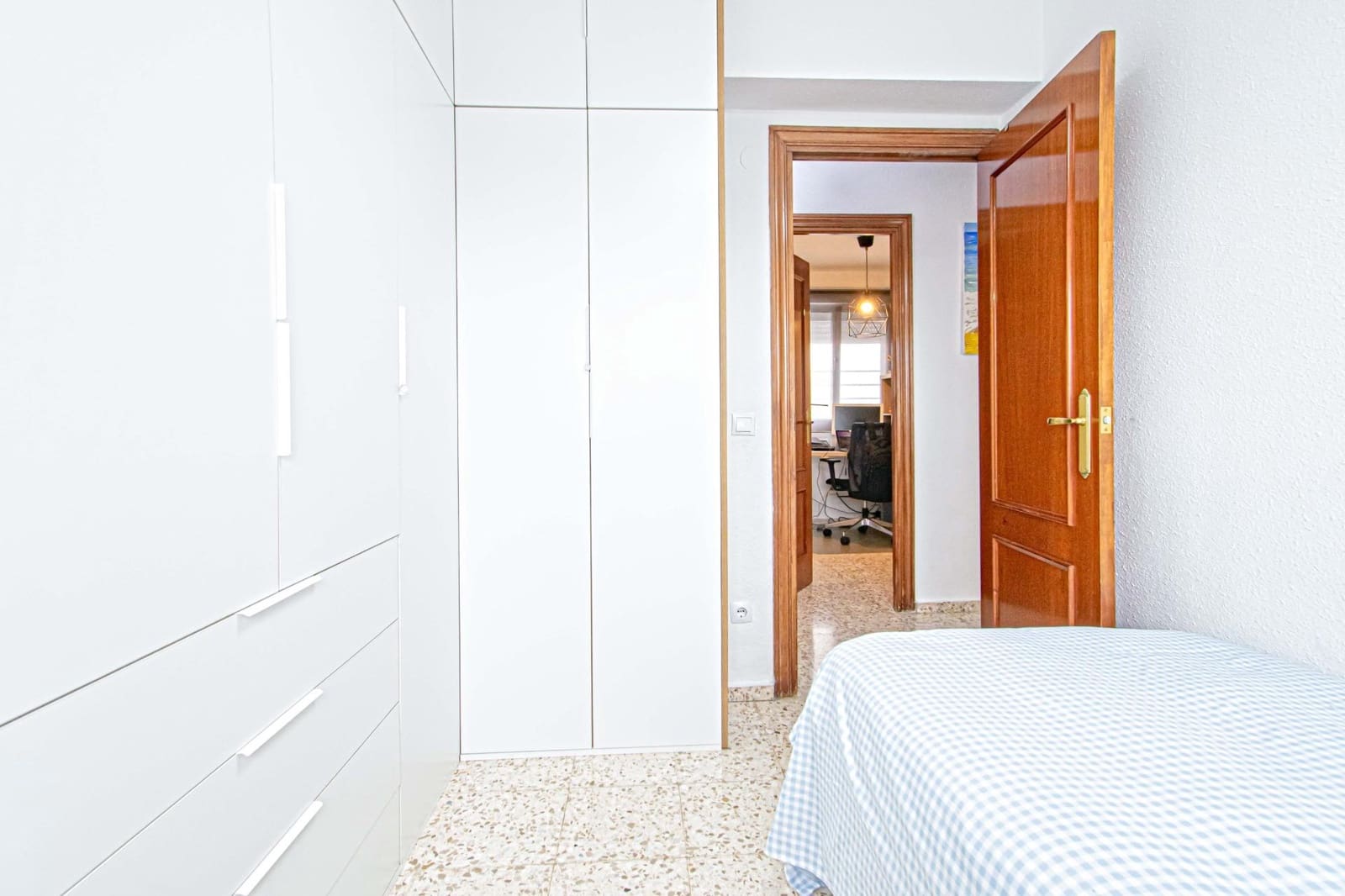 4 Zimmer Wohnung zu verkaufen in Sevilla Stadt - 229.000 € (Ref: 9561894)