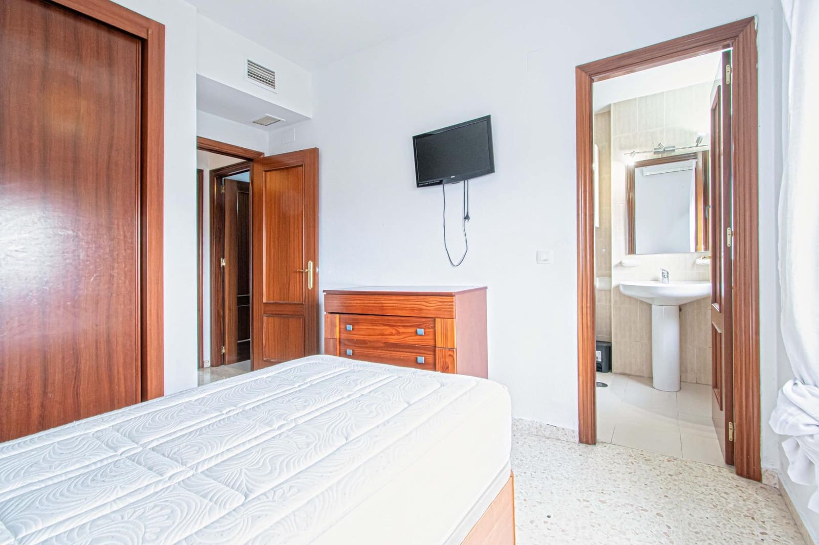 3 quarto Apartamento para arrendar em Sevilha cidade com garagem - 850 € (Ref: 9565319)