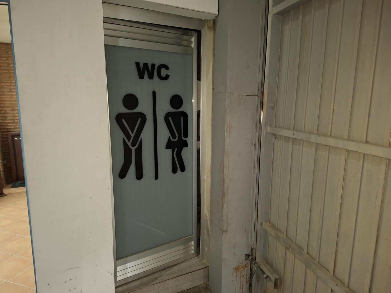 Business for sale in La Rinconada - € 159,000 (Ref: 9568735)