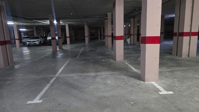 Garage til salg i Dos Hermanas - € 6.750 (Ref: 9574693)