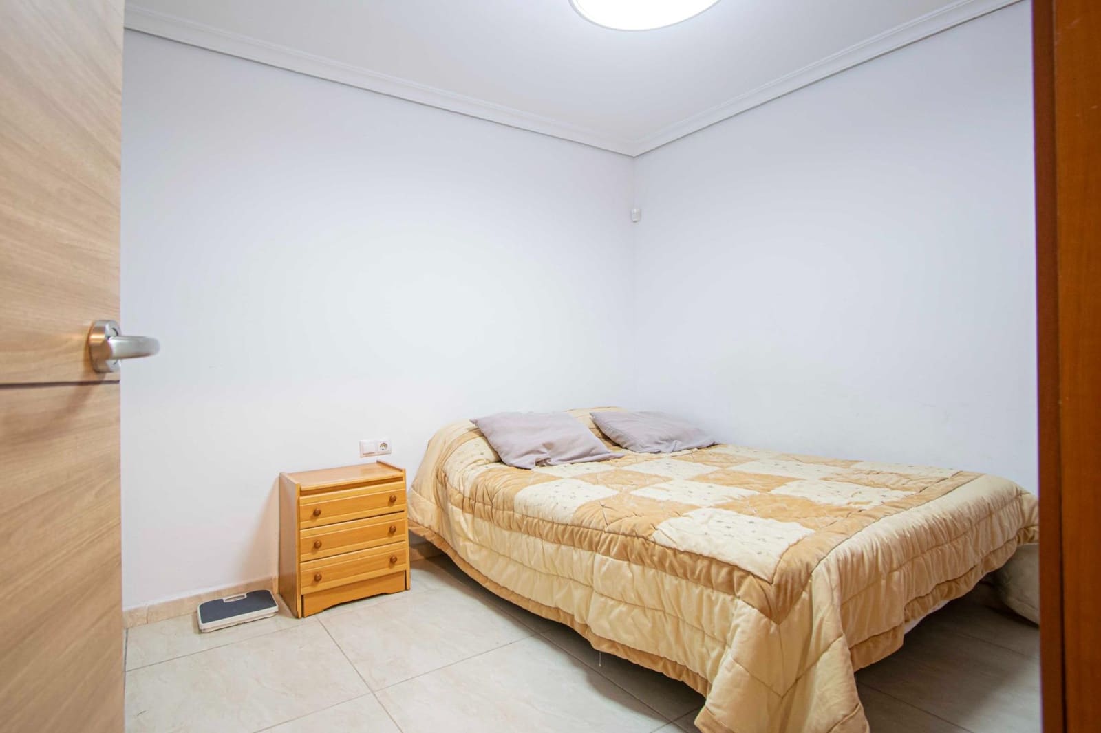 2 bedroom Apartment for rent in Seville city - € 900 (Ref: 9586590)