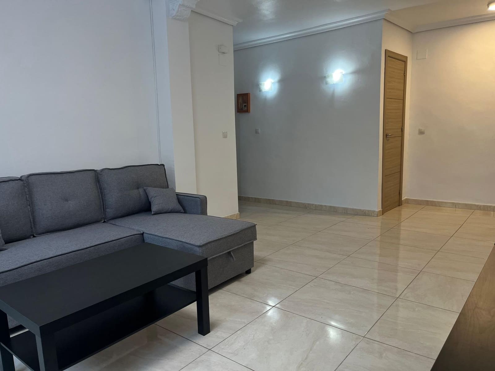 2 bedroom Apartment for rent in Seville city - € 900 (Ref: 9586590)