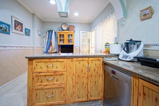 3 soveværelse Rækkehus til salg i Sevilla by - € 190.000 (Ref: 9586591)