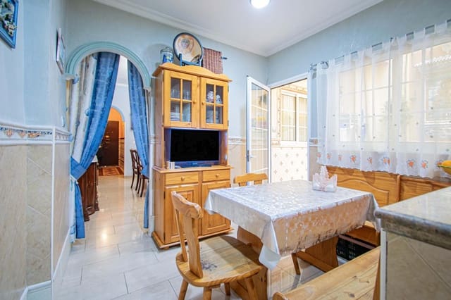 3 soveværelse Rækkehus til salg i Sevilla by - € 190.000 (Ref: 9586591)