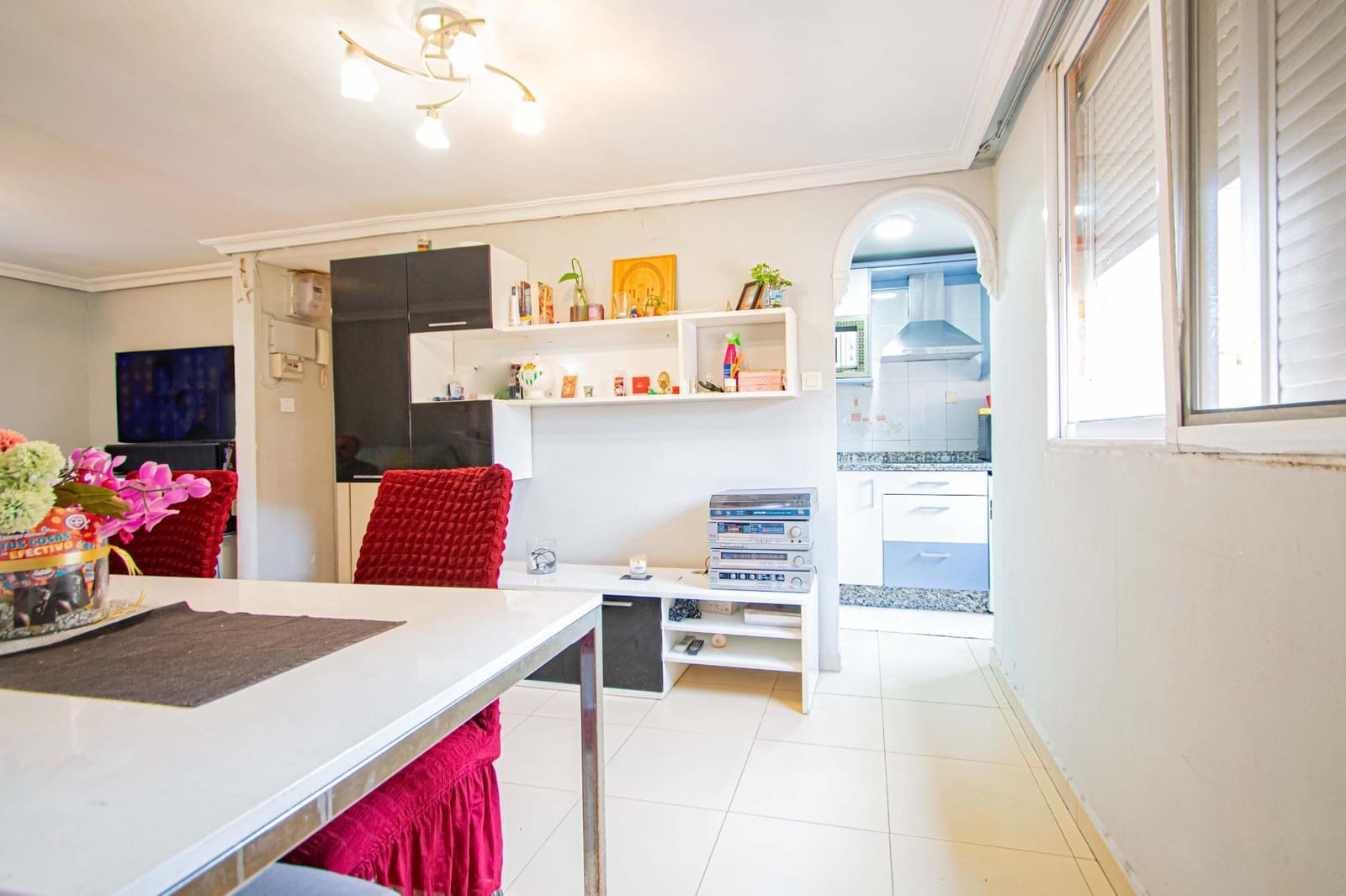 2 makuuhuone Asunto myytävänä paikassa Sevilla kaupunki - 75 000 € (Ref: 9591383)